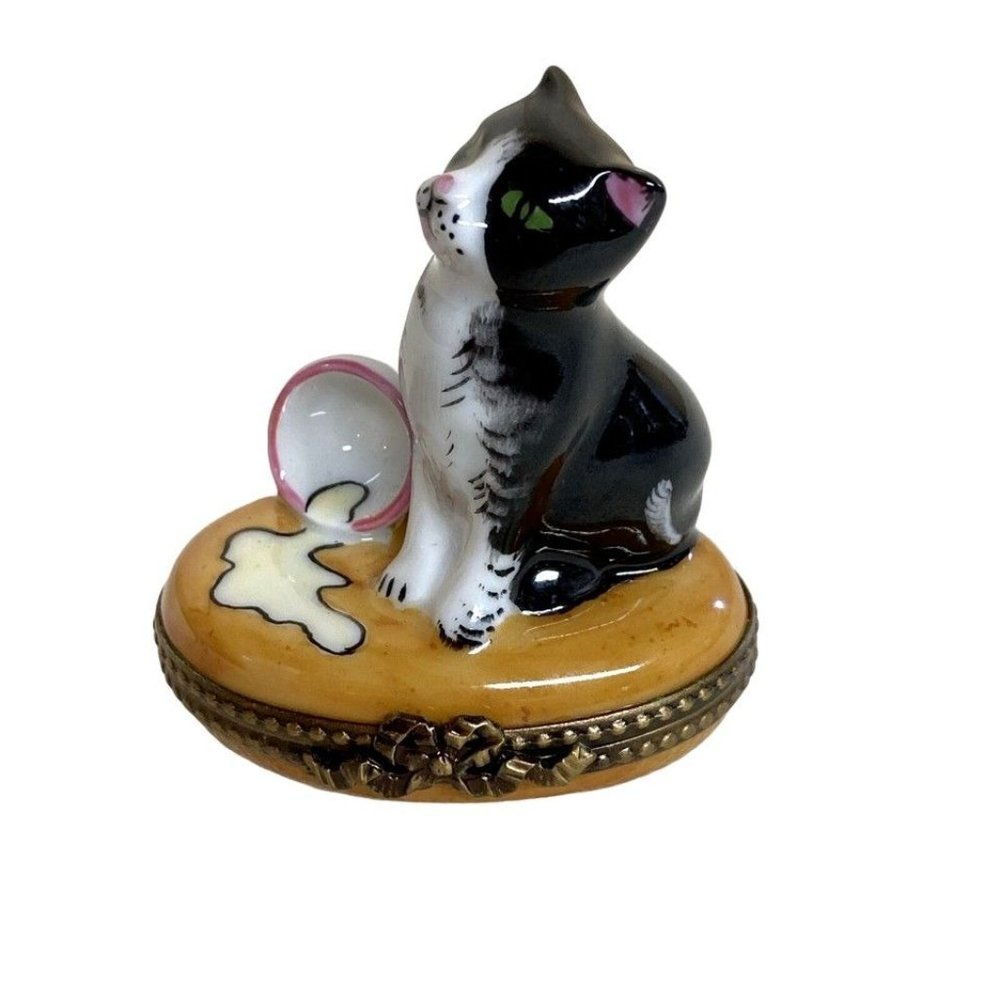 Vintage Limoges France Peint Main Cat Spilled Milk Trinket Box Vintage